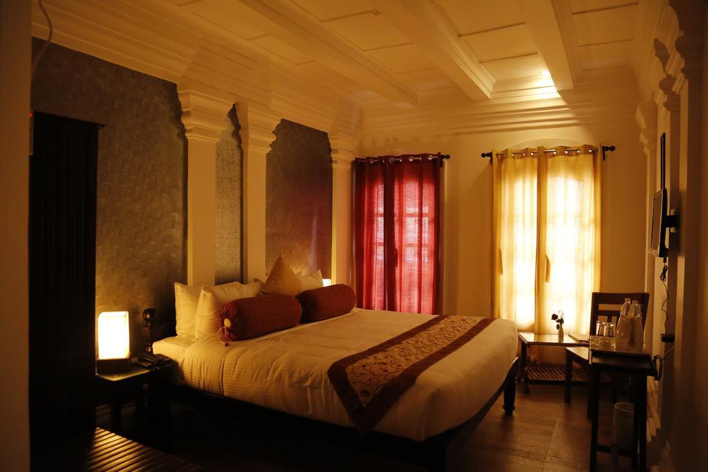 Le Chateau Puducherry Pokój zdjęcie