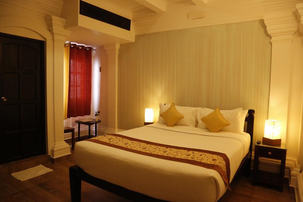 Le Chateau Puducherry Pokój zdjęcie
