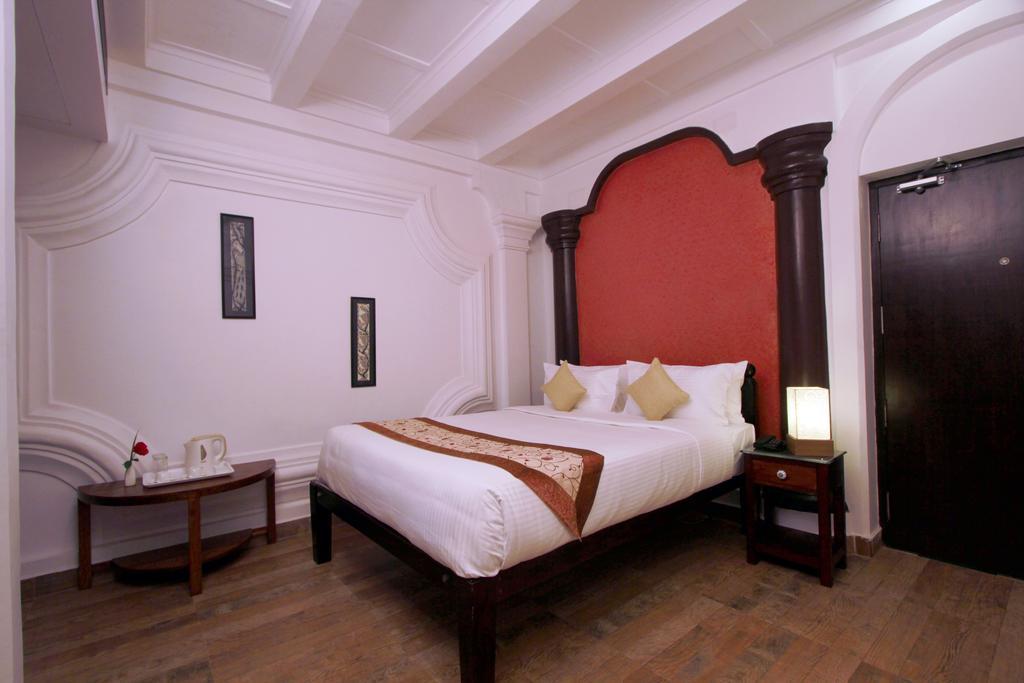 Le Chateau Puducherry Pokój zdjęcie