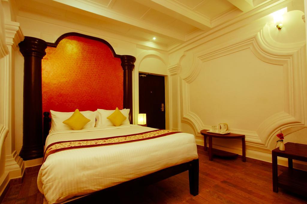 Le Chateau Puducherry Pokój zdjęcie